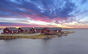 Lankanholmen Sea Cabins